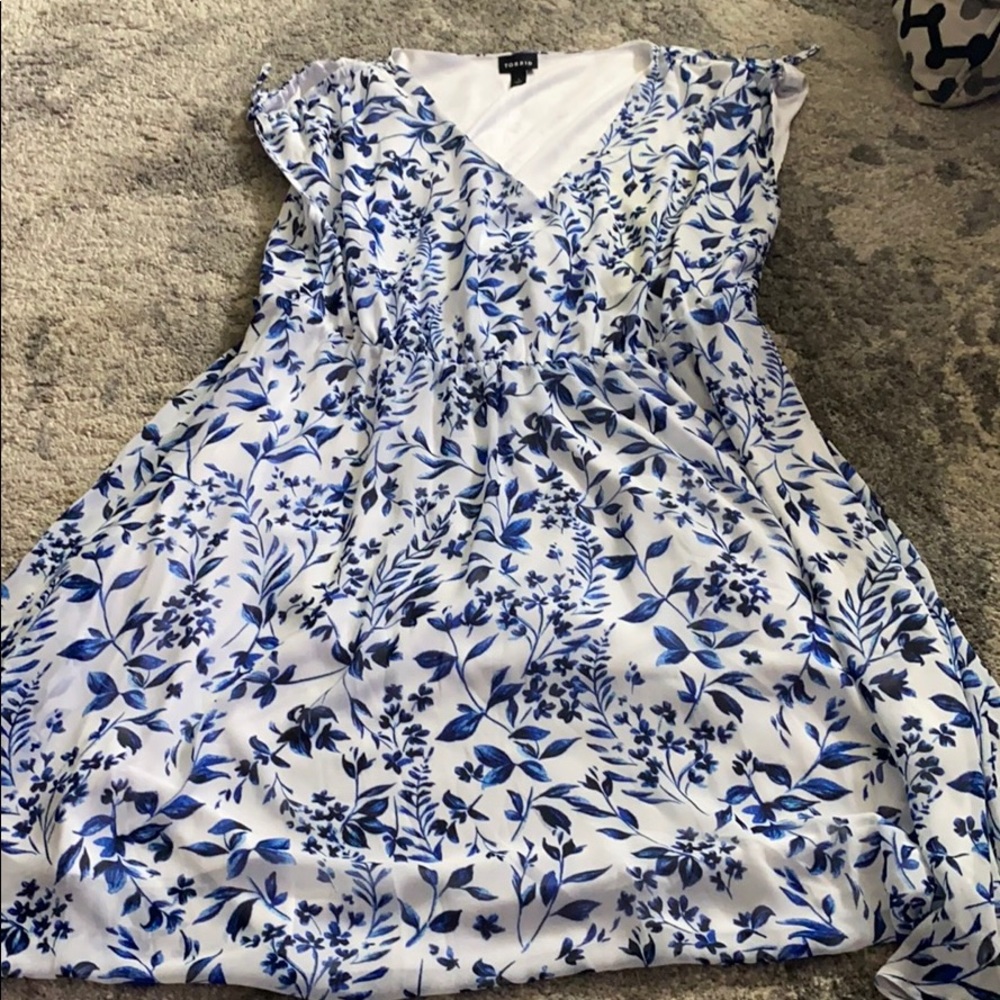 Beautiful Dress From Torrid Never Worn